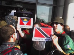 Christophe Colomb
C'est le nom de mon equipe, on represente Trinite et Tobago + Bermuda et Antigua... et on va construire des igloos...
